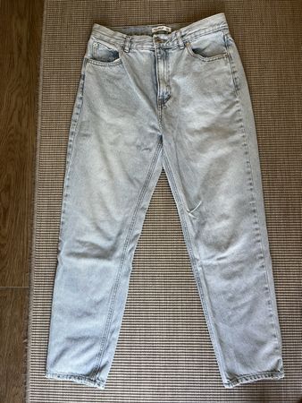 Jeans Pull&Bear bleu clair T 38-40, Coupe Mom