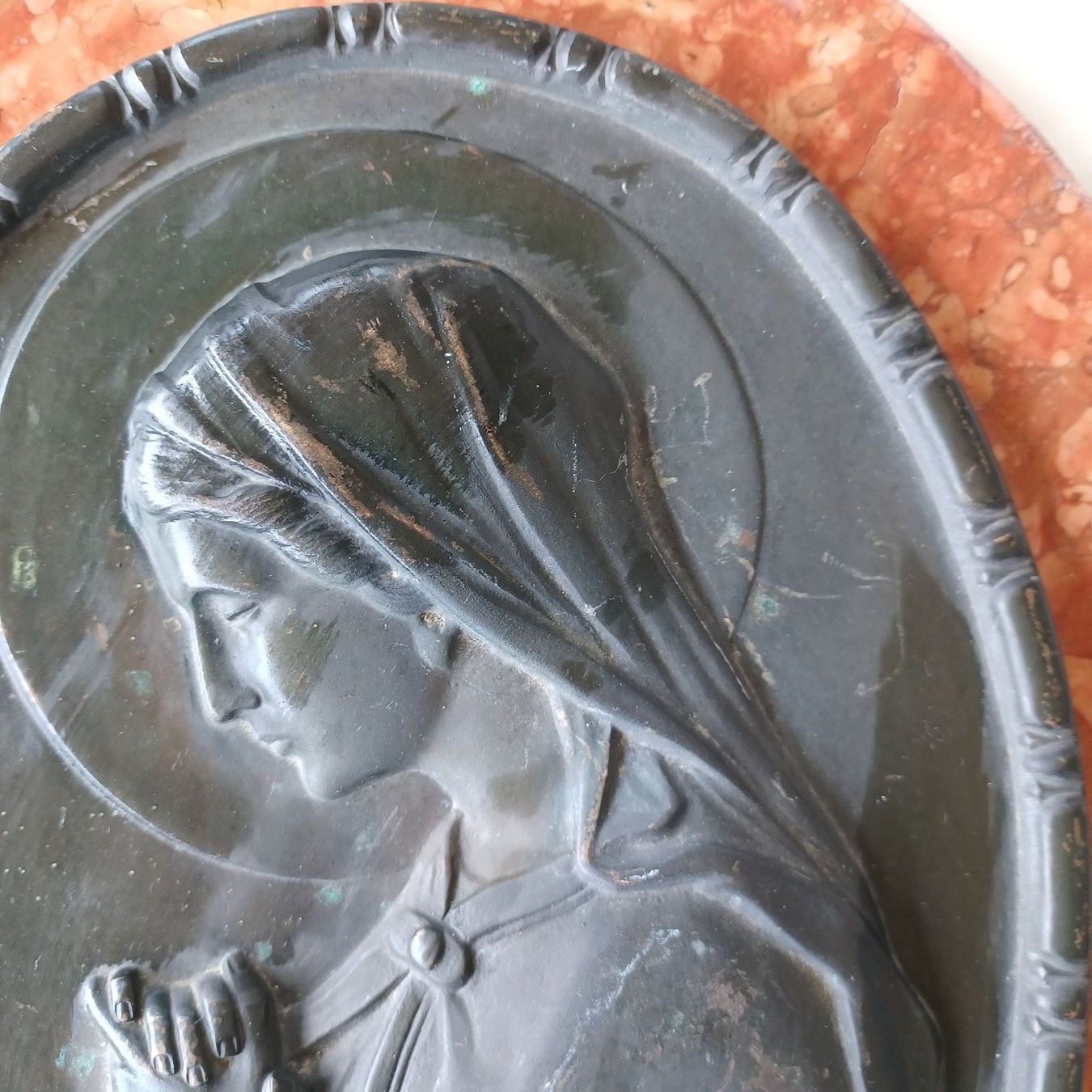 Sculture & Statue: antike Madonna aus Blech auf Marmorplatte – Usato da Abtwil SG venduto da luupsy 1