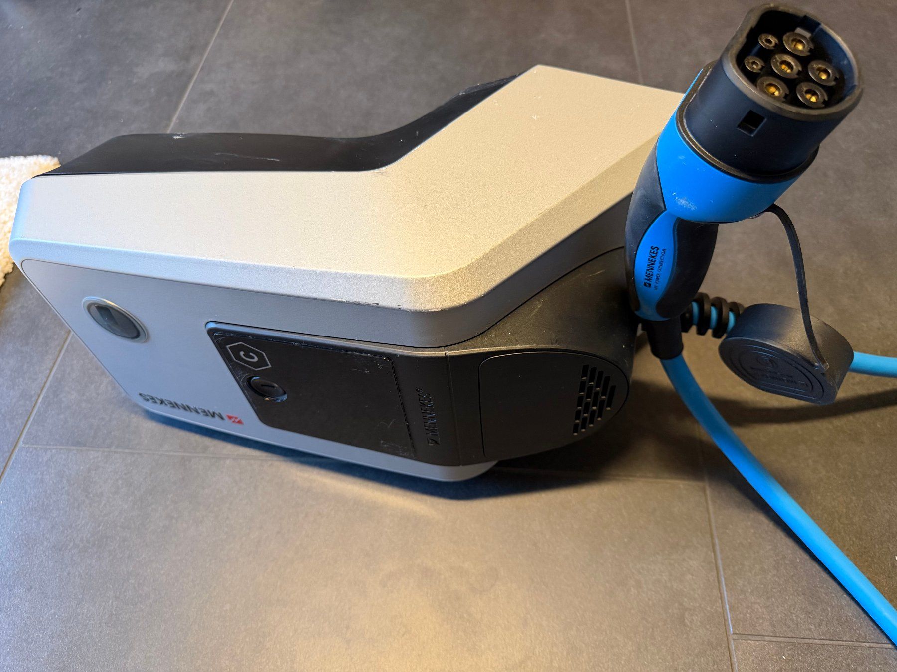 Mennekes Chargeurs de batterie: Ladestation AMTRON Xtra R 11/22 C2 – D'occasion à Winterthur par Swisssell 5