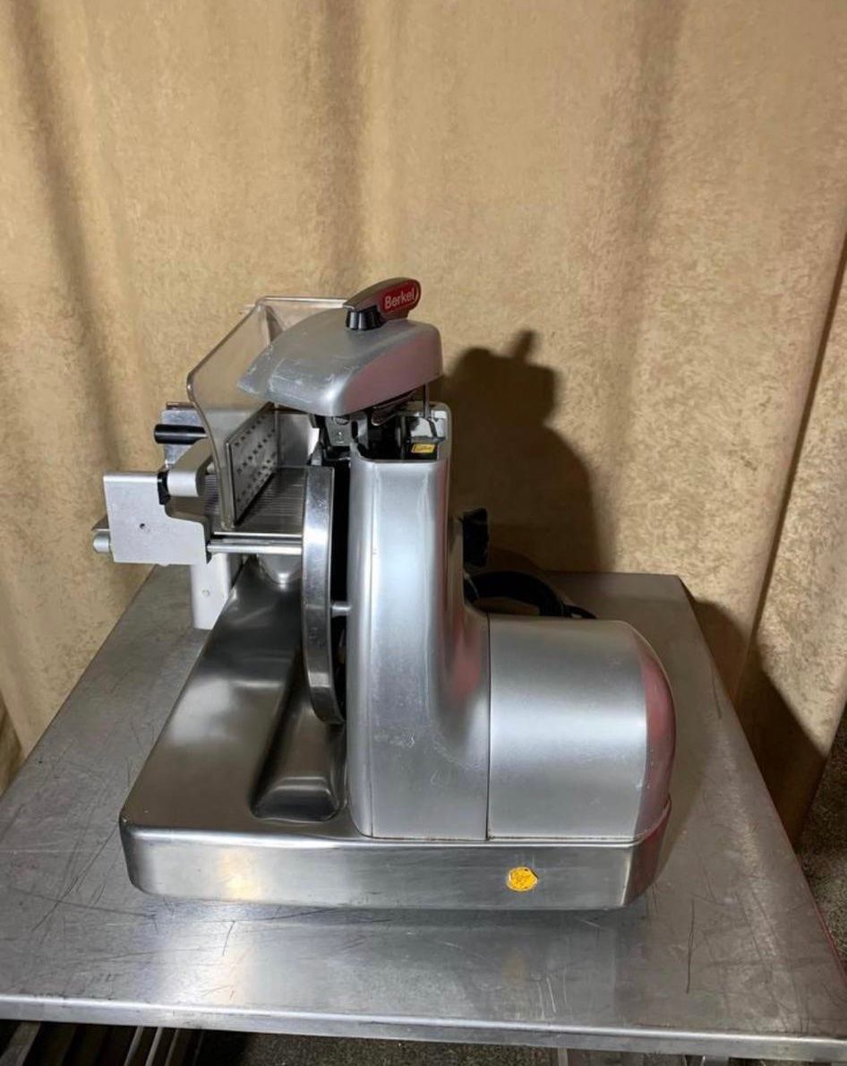 Elettrodomestici da cucina: Berkel Aufschnittmaschine – Usato da Rupperswil venduto da pimi88 2