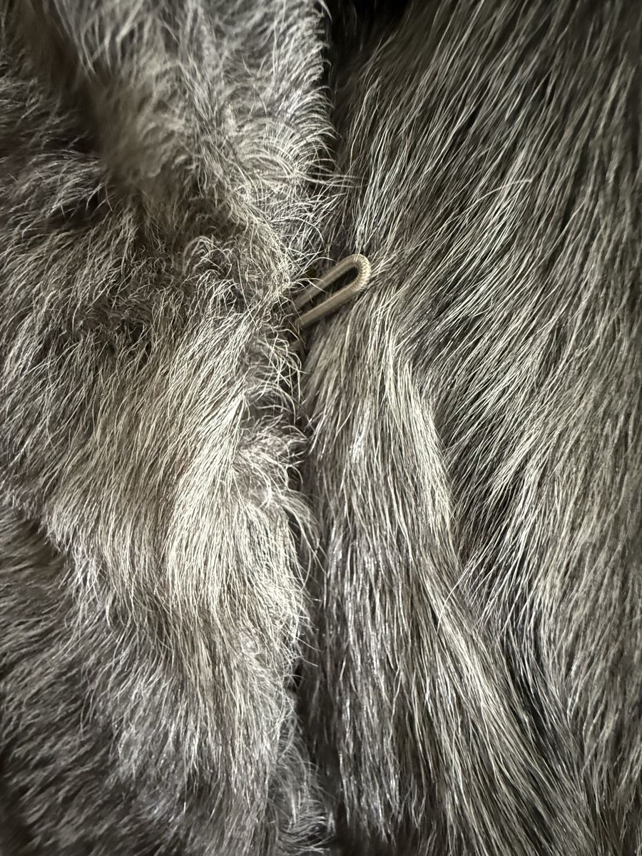 Vestes: Pelzjacke aus Ziegenfell – D'occasion à Hofstetten SO par anja4114 3