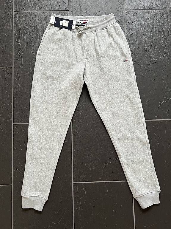 Pantaloni: Tommy Jeans Jogginghose Grösse S NEU – Nuovo e nell'imballaggio originale da Altendorf venduto da Moto1