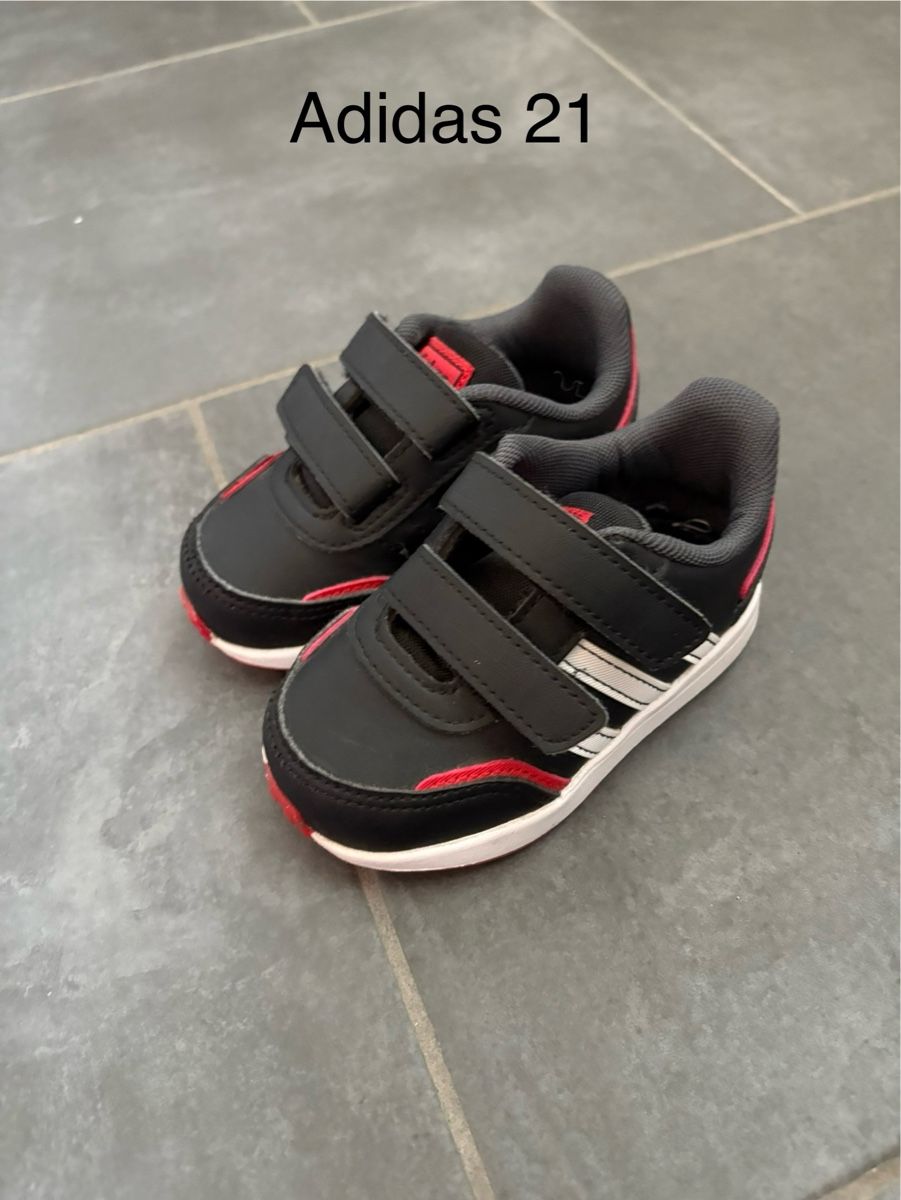Adidas Scarpe per ragazzi: Adidas Sneaker 21 – Nuovo (secondo la descrizione) da Lenggenwil venduto da Coco1 2