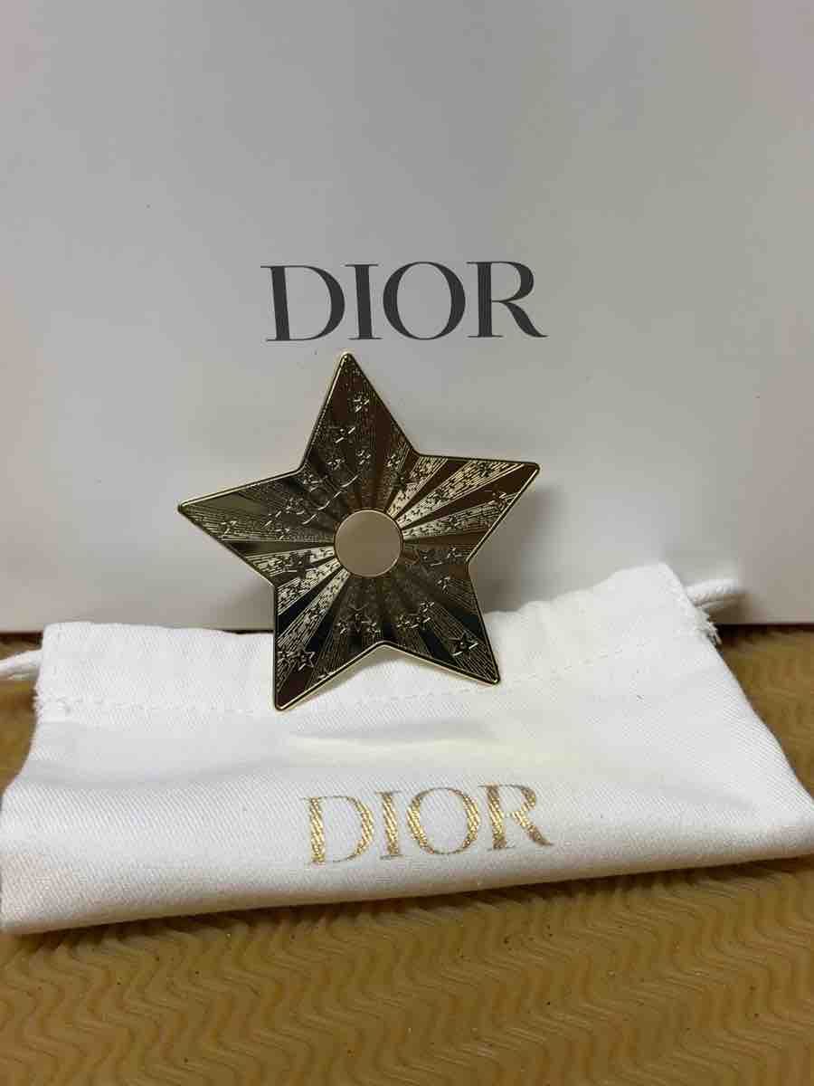 Dior Ciondoli: Etoile Dior dorée charm – Nuovo (secondo la descrizione) da fey venduto da Caductilometre