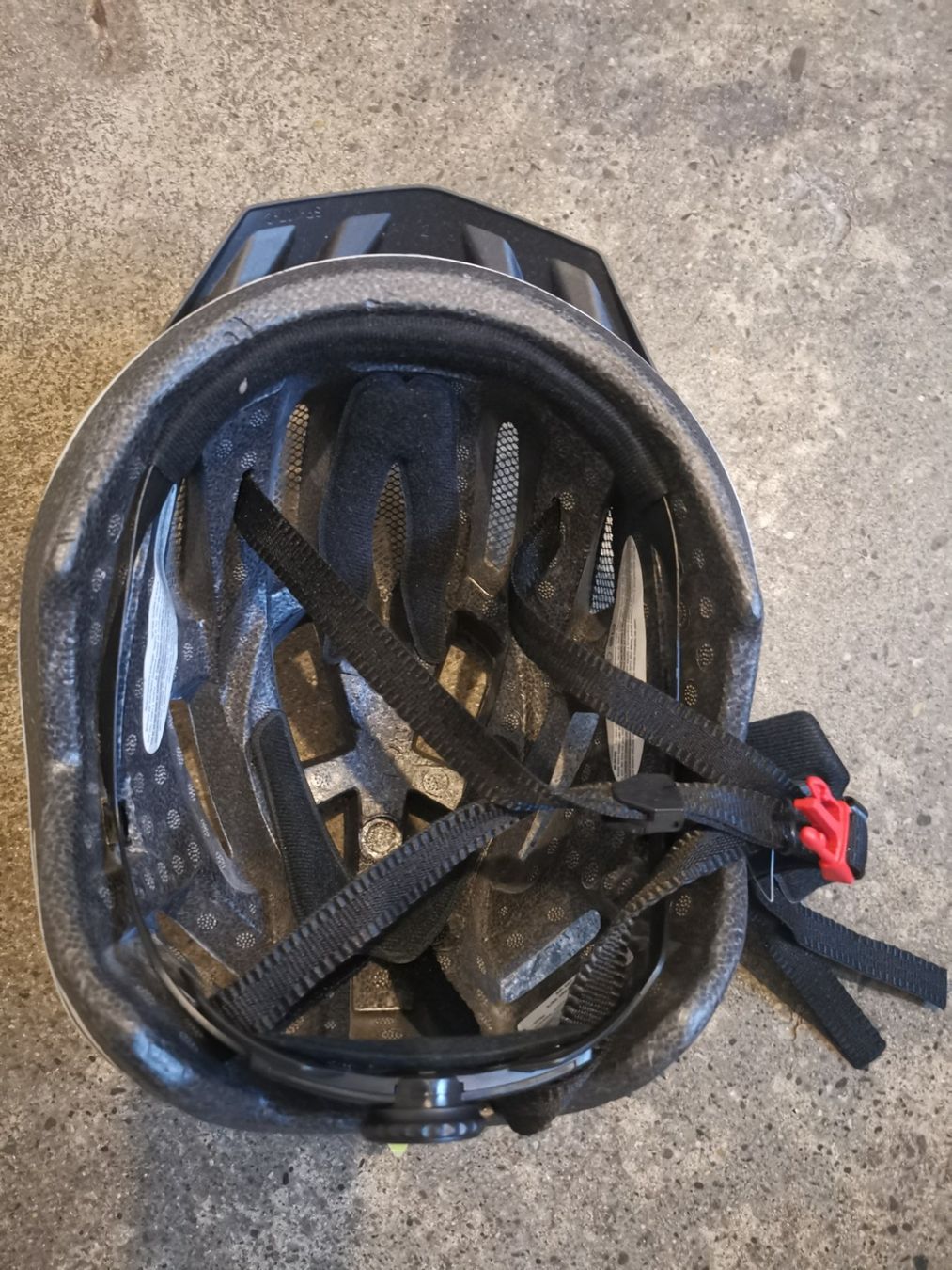 Helme: velohelm – Gebraucht aus Bern von cwa_p82l 1