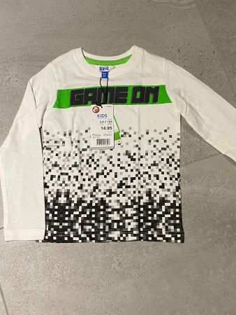 Pull 104 neuf