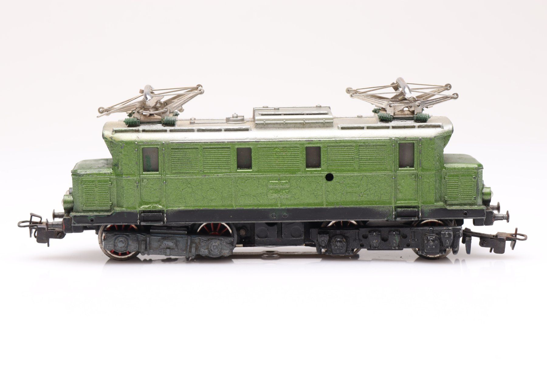 Märklin Modellini di ferrovie: Märklin E44 SET 800 AC, H0 – Usato da Ried (Muotathal) venduto da Modellbahn.swiss 2