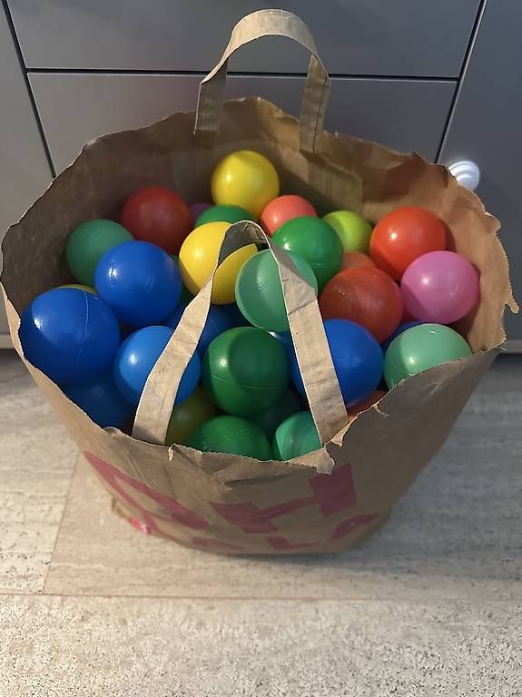 Spielzeuge: Spielbälle – Gebraucht aus Küssnacht am Rigi von mis_skz5