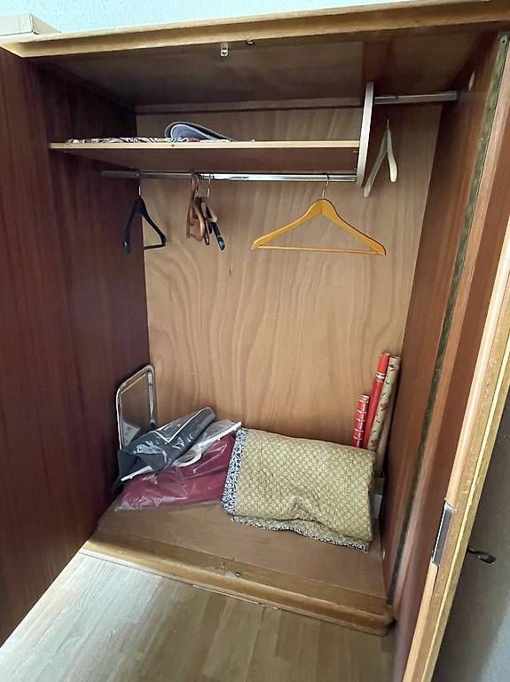 Armadi: Kleiderschrank 182 x 50 x 172.5 – Usato da Gebenstorf venduto da Hhedy 2