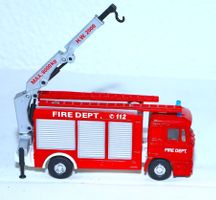 MAN FEUERWEHR MATERIAL WAGEN LKW 1:87