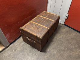 Schöner Vintage-Truhenkoffer