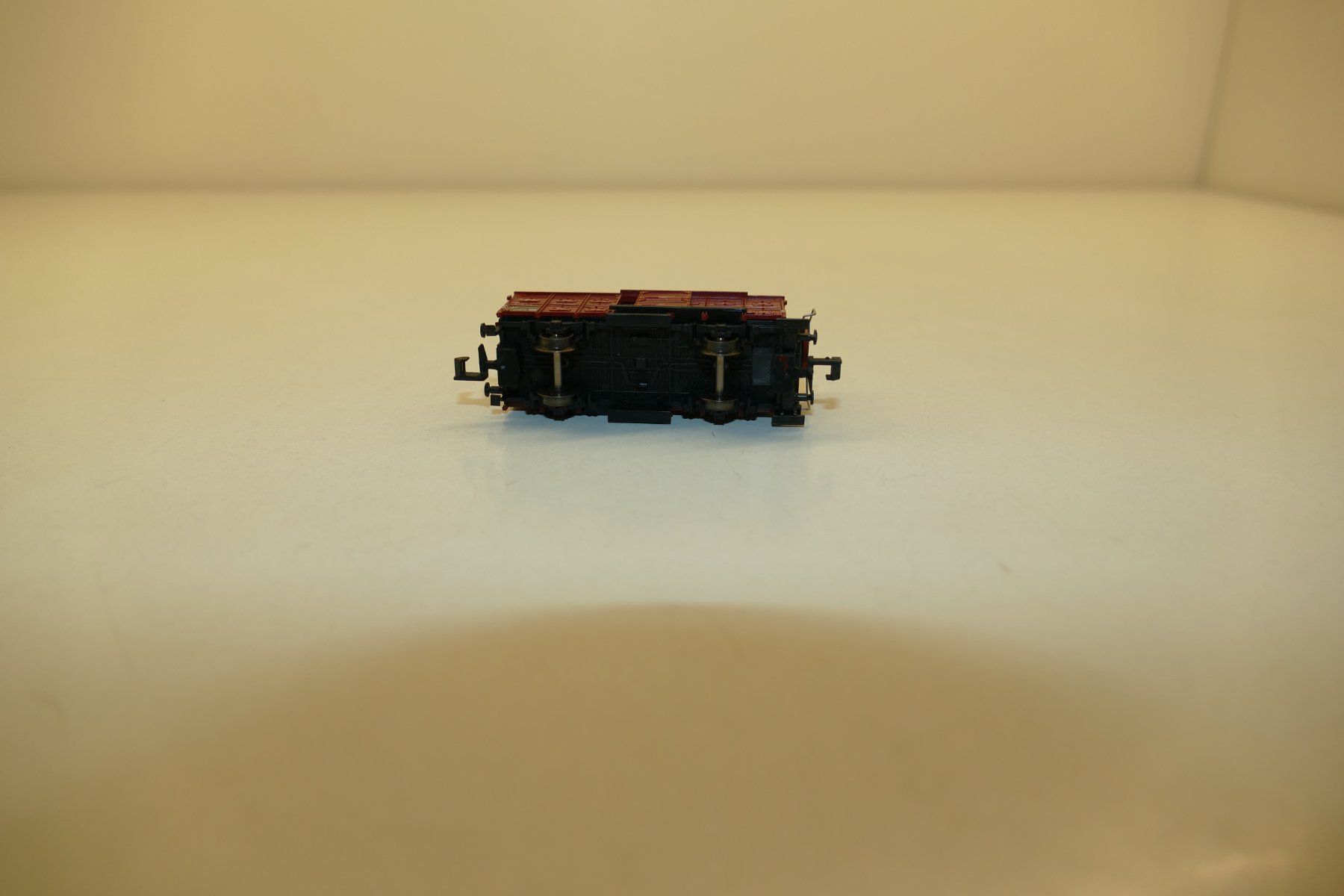 Fleischmann Modellini di ferrovie: Fleischmann N: DB Güterwagen mit Bremshaus – Nuovo (secondo la descrizione) da Niederhasli venduto da rail-duerst 5