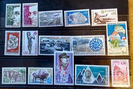 FRANCE timbres neufs ** ~1974