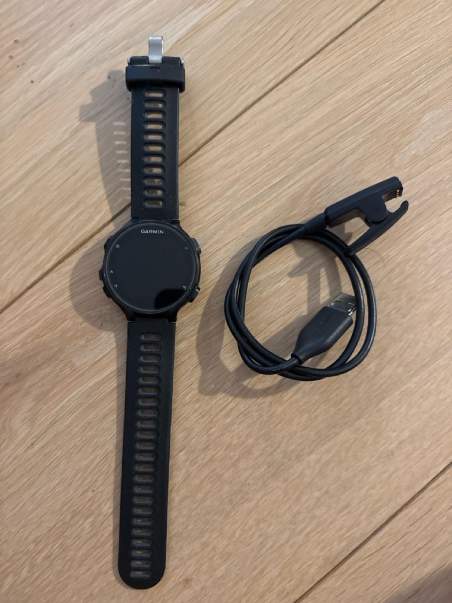 Garmin Smartwatch: Garmin Forerunner 735XT – Usato da Pontresina venduto da EngadinJules