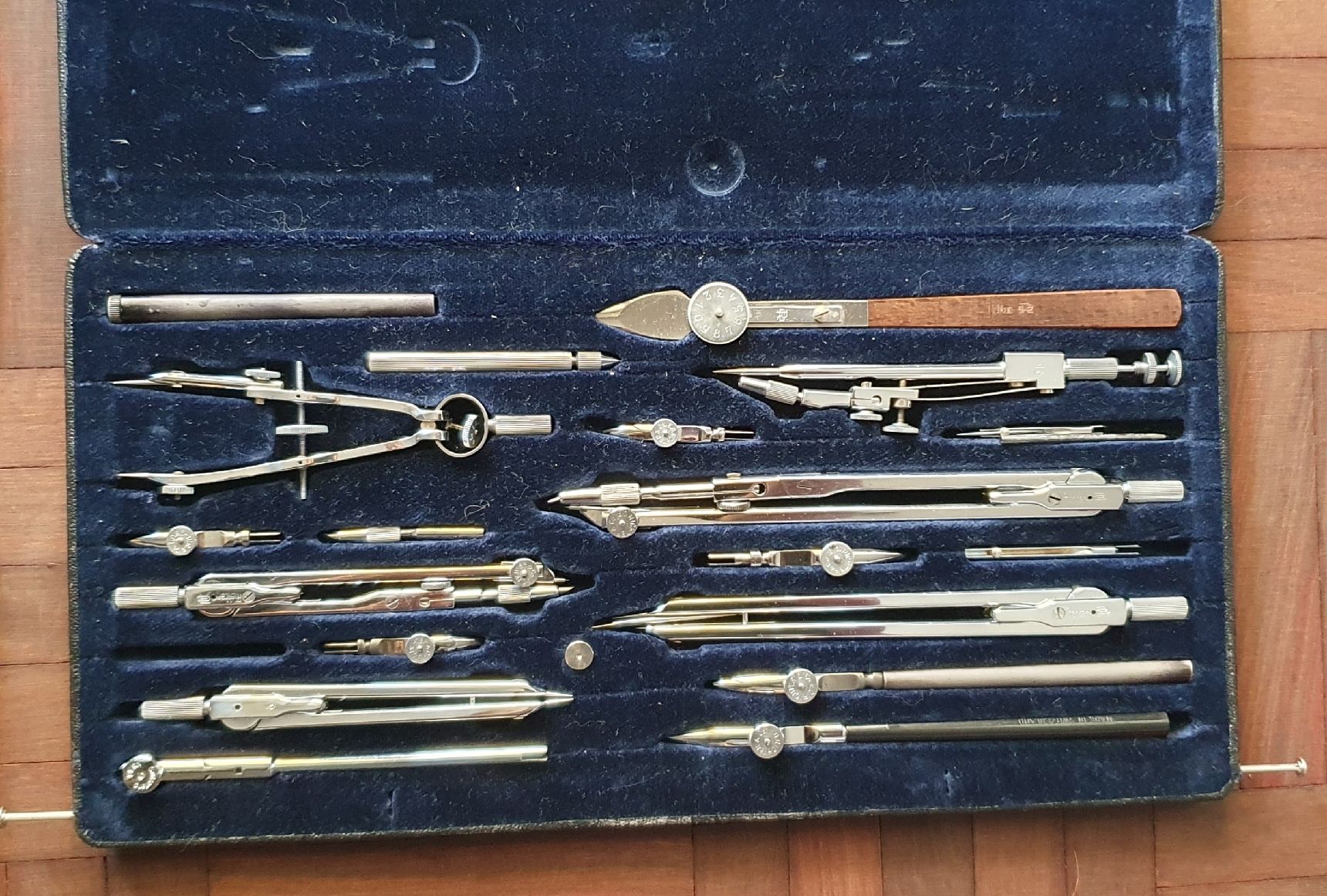 Compassi: 6 verschiedene Zirkel-Set – Usato da Kreuzlingen venduto da Rschweiz1 7
