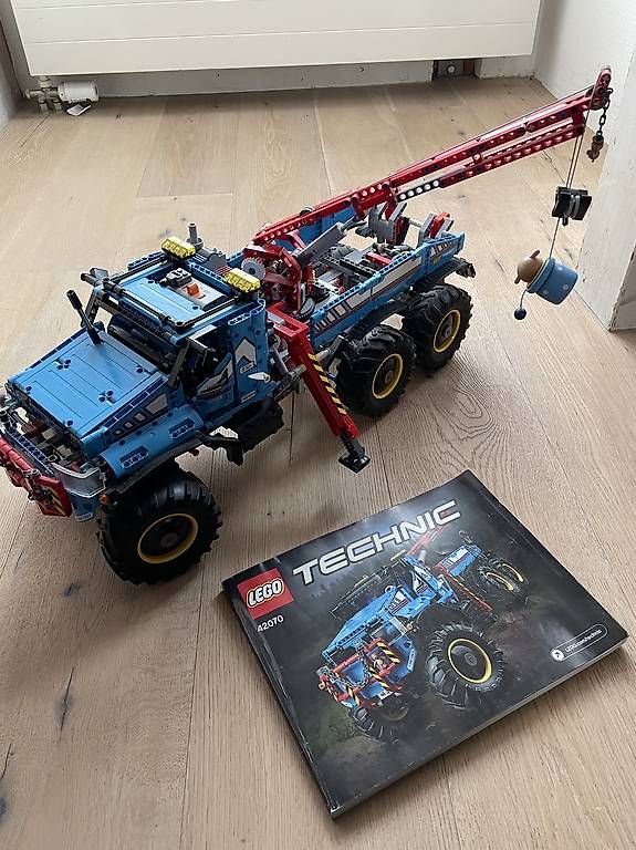 Kit di costruzioni: Lego Techni 42070 Allrad-Abschleppwagen – Usato da Arni AG venduto da solexsolex