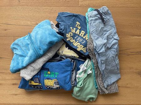 Kinder Kleider Paket Gr. 86 / 92 (18 Teile)