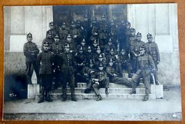 Militaire: Soldats pose pour la photo - 82 cs