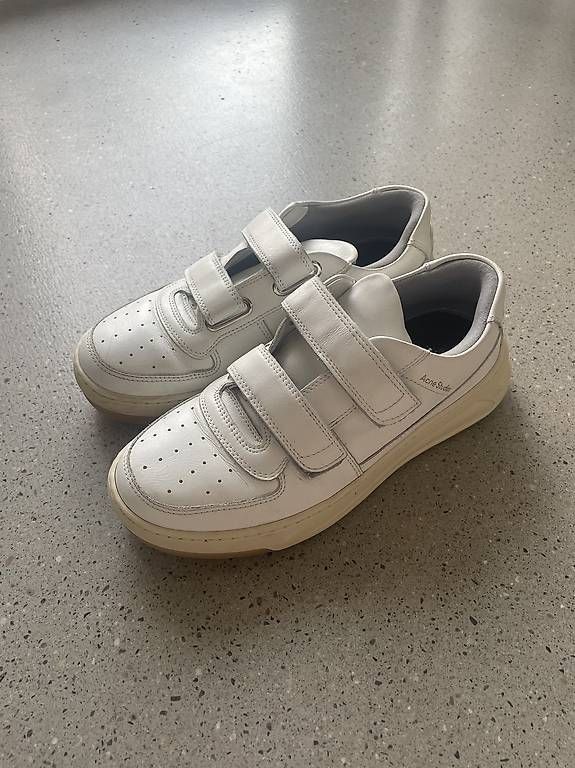 Chaussures hommes: Acne Studios Steffey 39 Sneaker Weiss Klettverschluss – D'occasion à Zürich par ann_lv2n