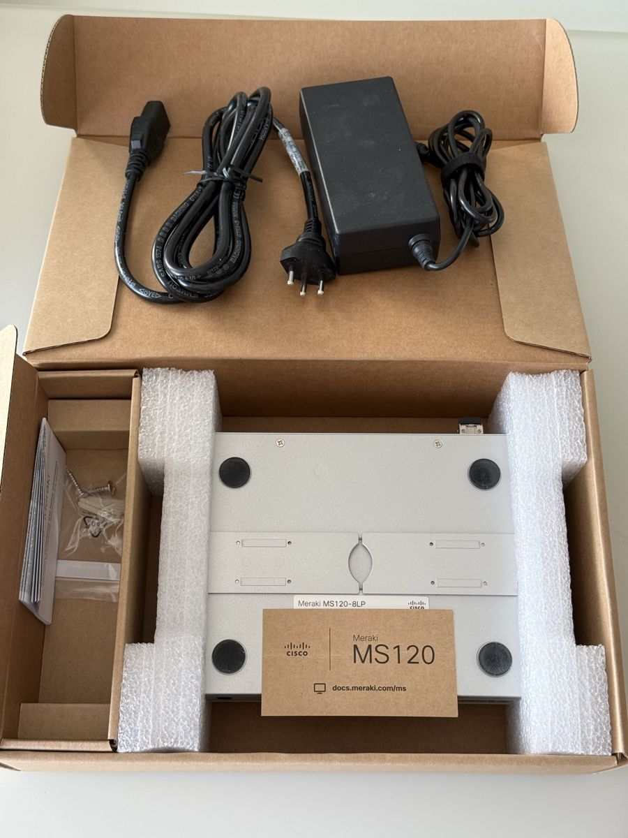 Cisco Hub & Switch: Cisco Meraki MS120-8LP Network Switch inkl. OVP – Usato da Basel venduto da FrozenFire 1