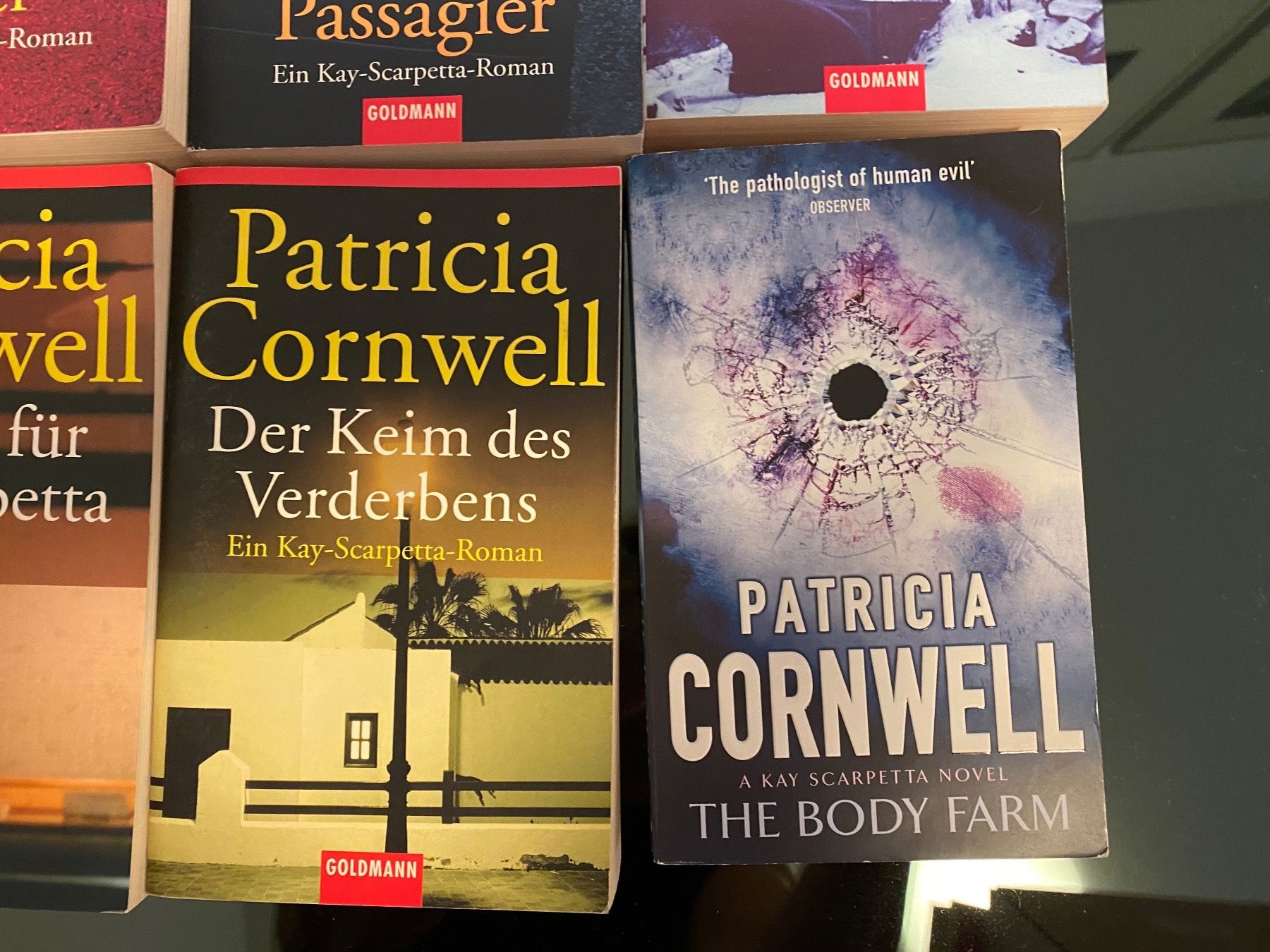 Libri: Partricia Cornwell 9 Bücher LP ca 200.- – Nuovo (secondo la descrizione) da Buchs-ZH venduto da Birikina 5