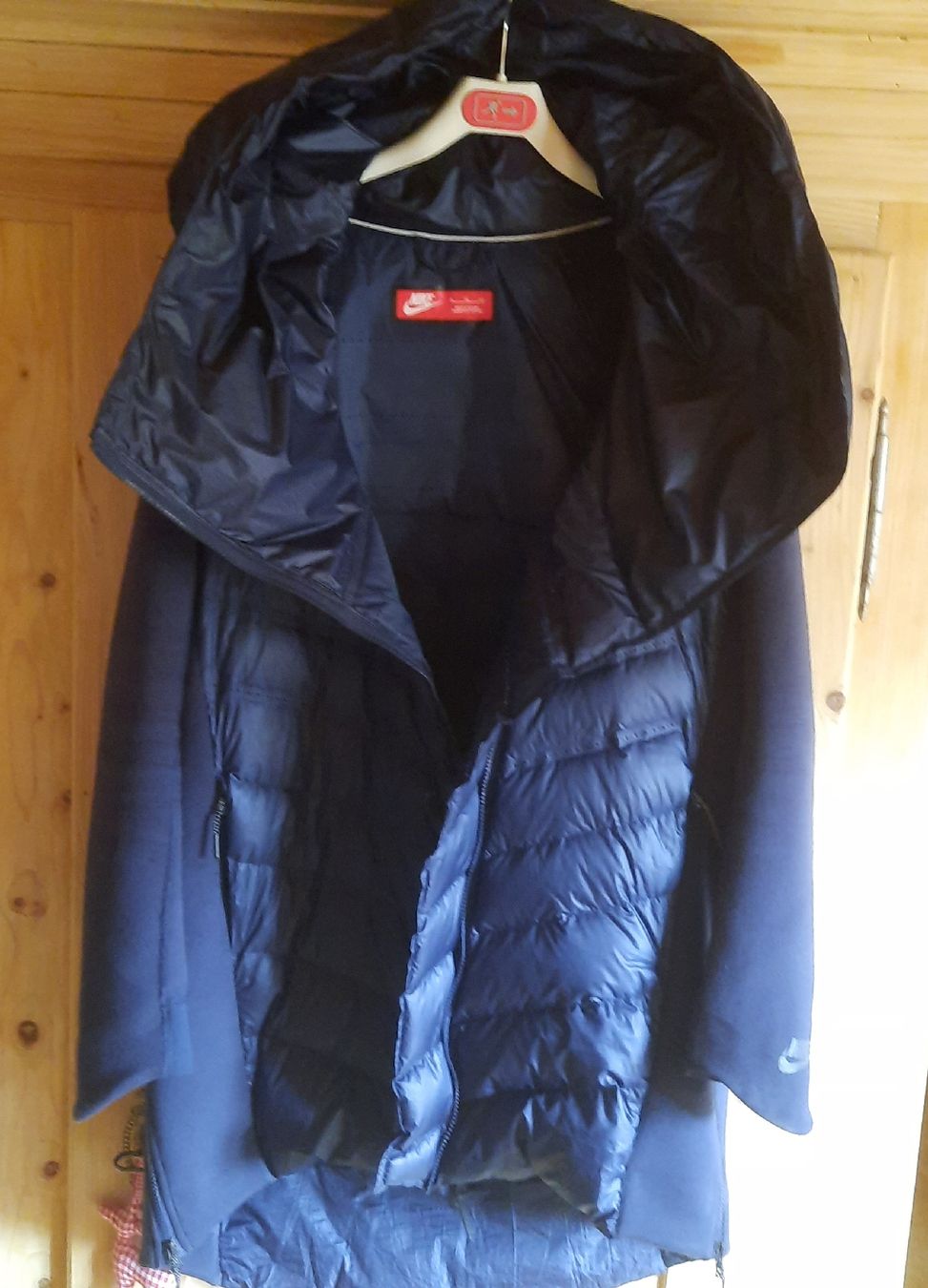 Nike Giacche: Nike Daunenjacke/ Strickjacke, Grösse XL, – Usato da wädenswil venduto da saschmi1973
