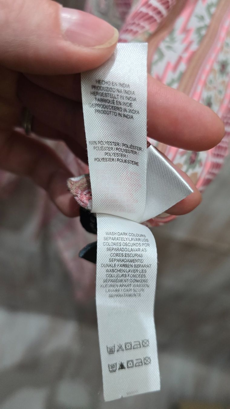 Foulard & Sciarpe: 🎉 Schal / Halstuch mit Ethno-Muster 🧣 – Usato da Thalwil venduto da VitaMini 4