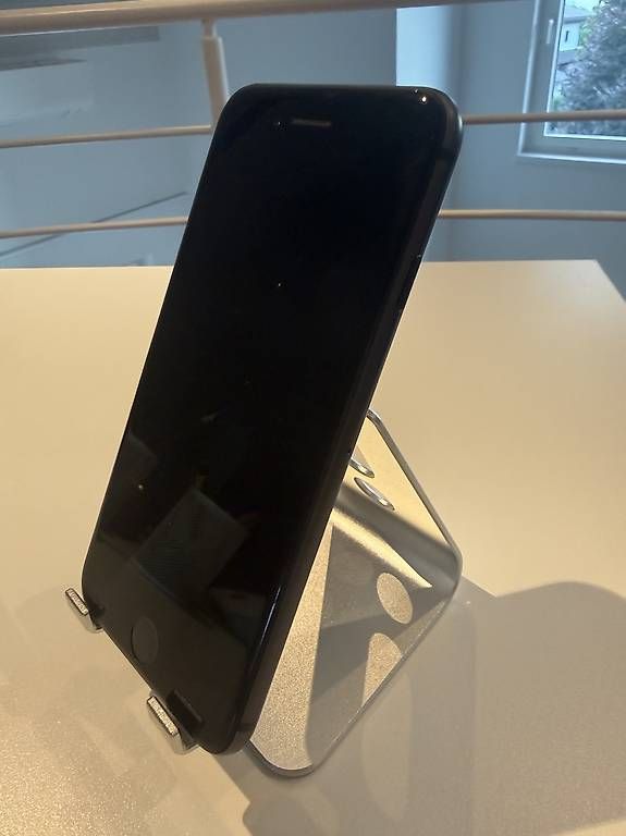 Apple Handys / Smartphones: iPhone 8 – Gebraucht aus S. Pietro von bia_6btm 2