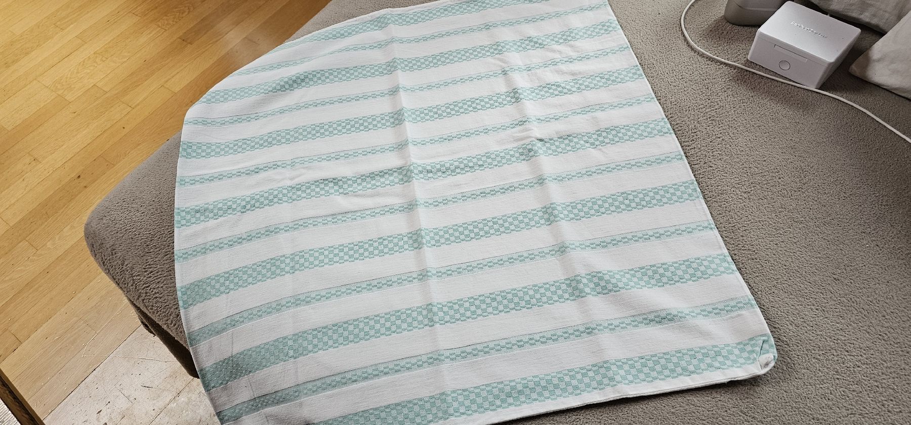 Bettwäsche: Kissenbezug 61 x 63 cm – Gebraucht aus Ferden von jemyce