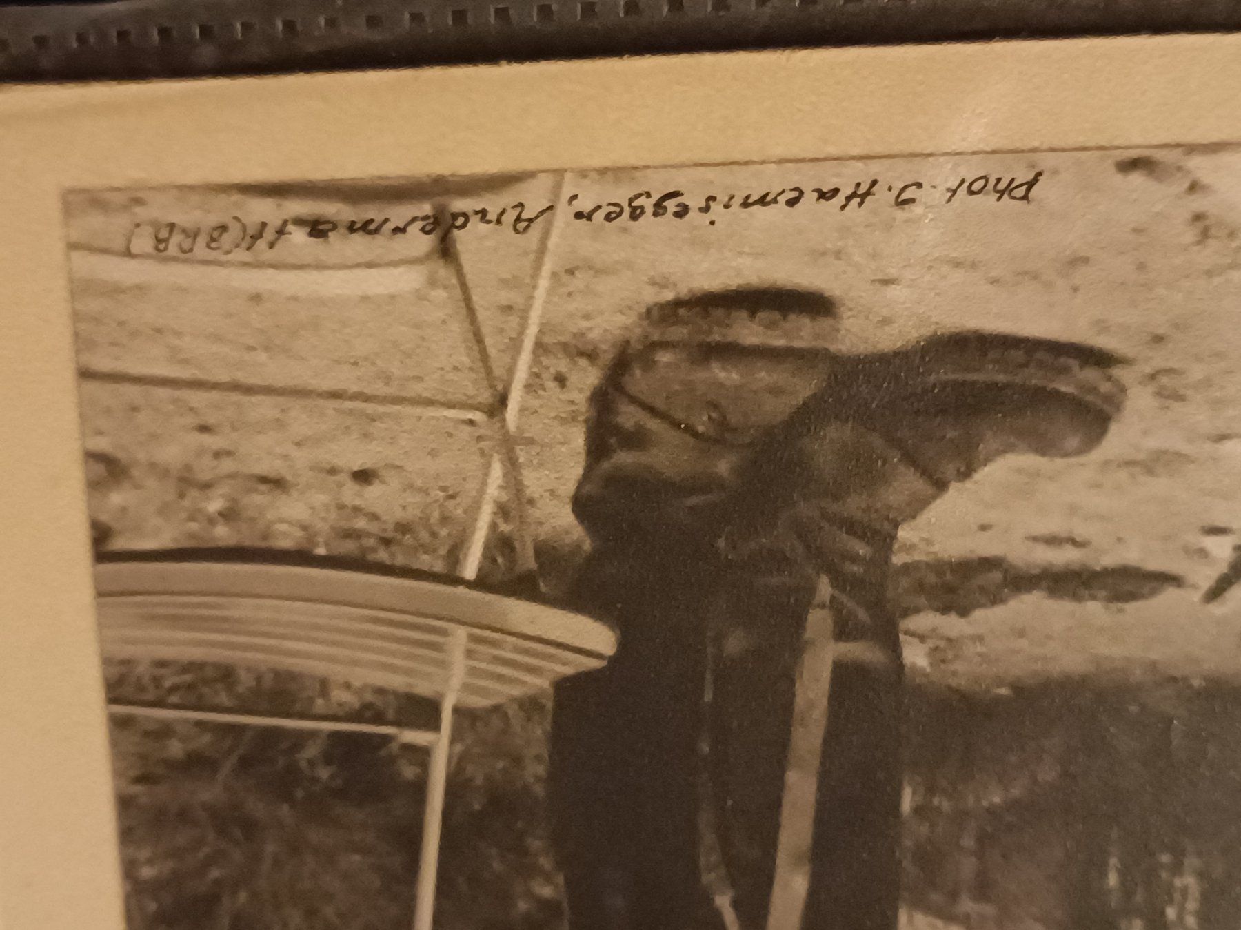 Autografi: General Guisan - handsigniertes Grossfoto – Usato da Menziken venduto da Artographs 1