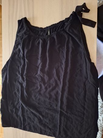 T-shirt noir / schwarze T-shirt