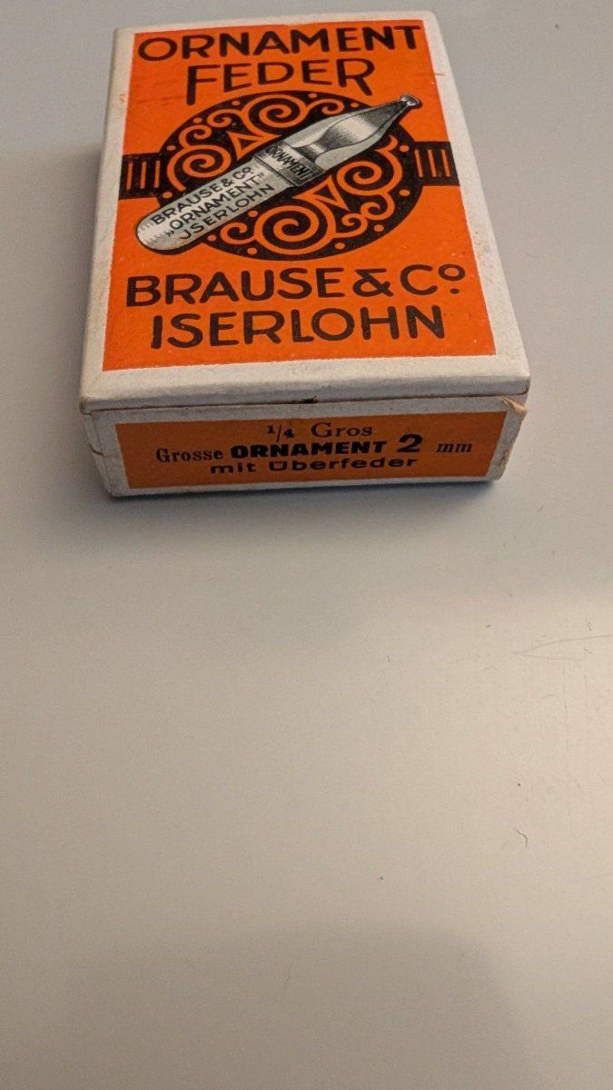 Monde des animaux: Ornament Schreibfeder Brause & Co Iserlohn, ungeöffnet – D'occasion à Mönchaltorf par Blechfreund 1