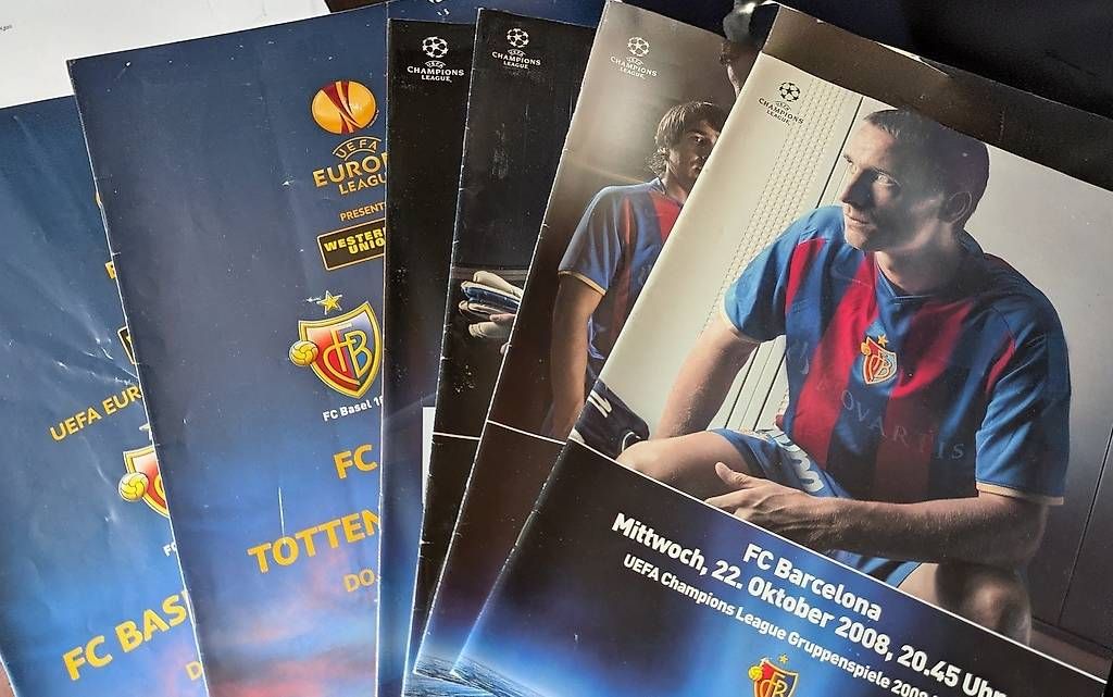 Riviste & Magazine: FCB Rotblau Magazine – Nuovo (secondo la descrizione) da Frick venduto da eve_sb7k 1