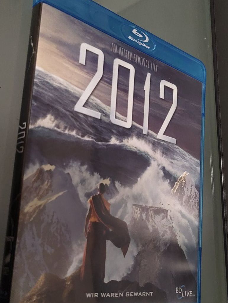 Tous les DVDs: 2012 Blu-Ray – D'occasion à Dottikon par Oldyfreak