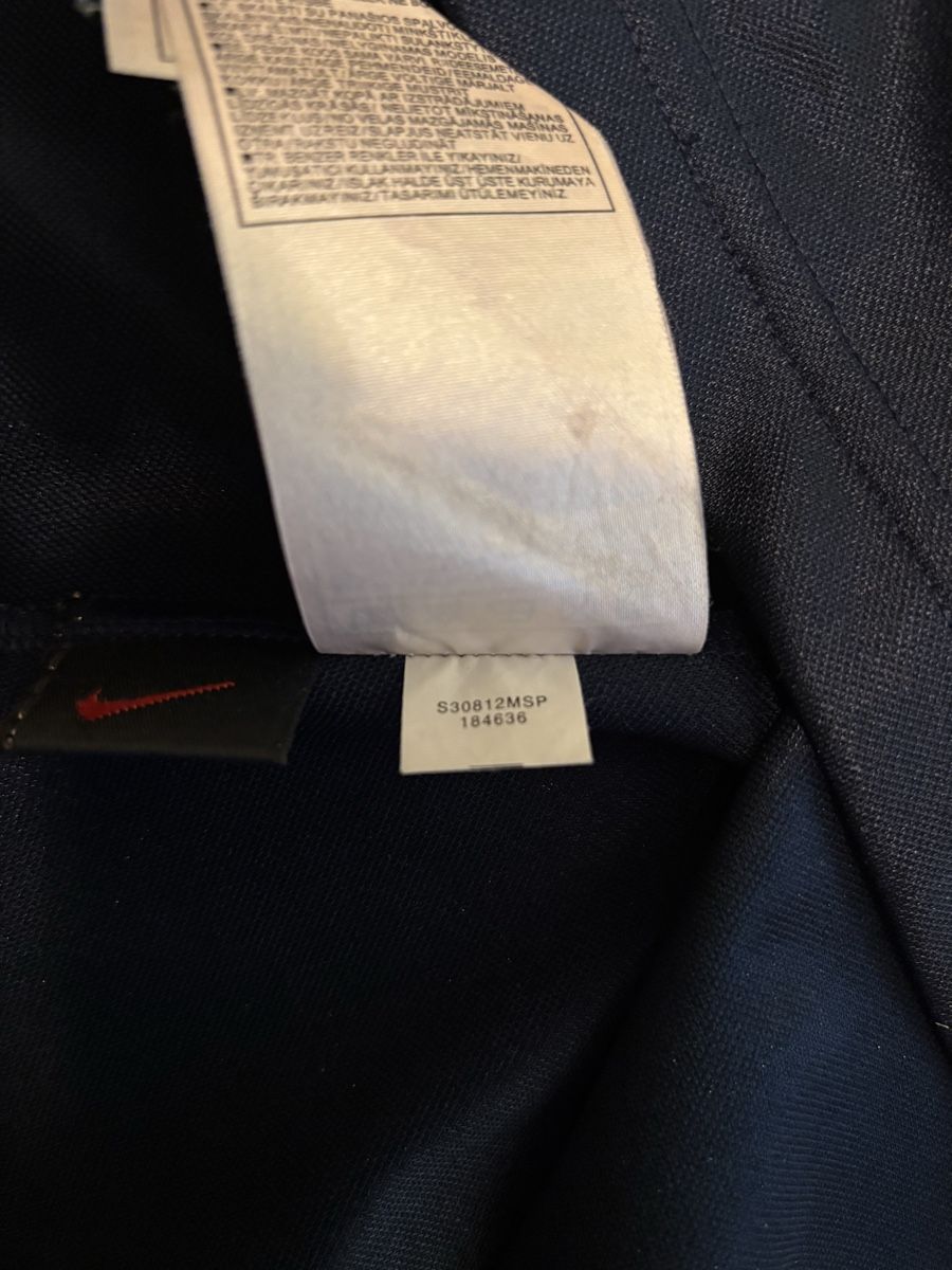 Nike Canottiere & Pantaloni: FC Barcelona Trikot Ronaldinho – Usato da Zürich venduto da ChampShirts 8
