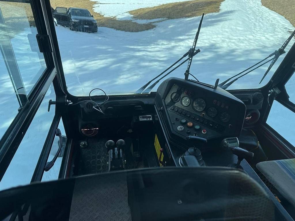 Traktoren: Pistenbully PB130D - 2525 heures – Gebraucht aus Curtilles von rem_qgn7 1
