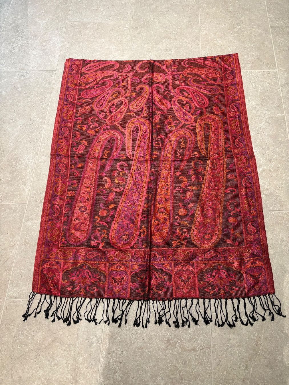 Foulard & Sciarpe: 100% silk schal 190*72 cm – Nuovo (secondo la descrizione) da Schönenberg ZH venduto da JaluTa