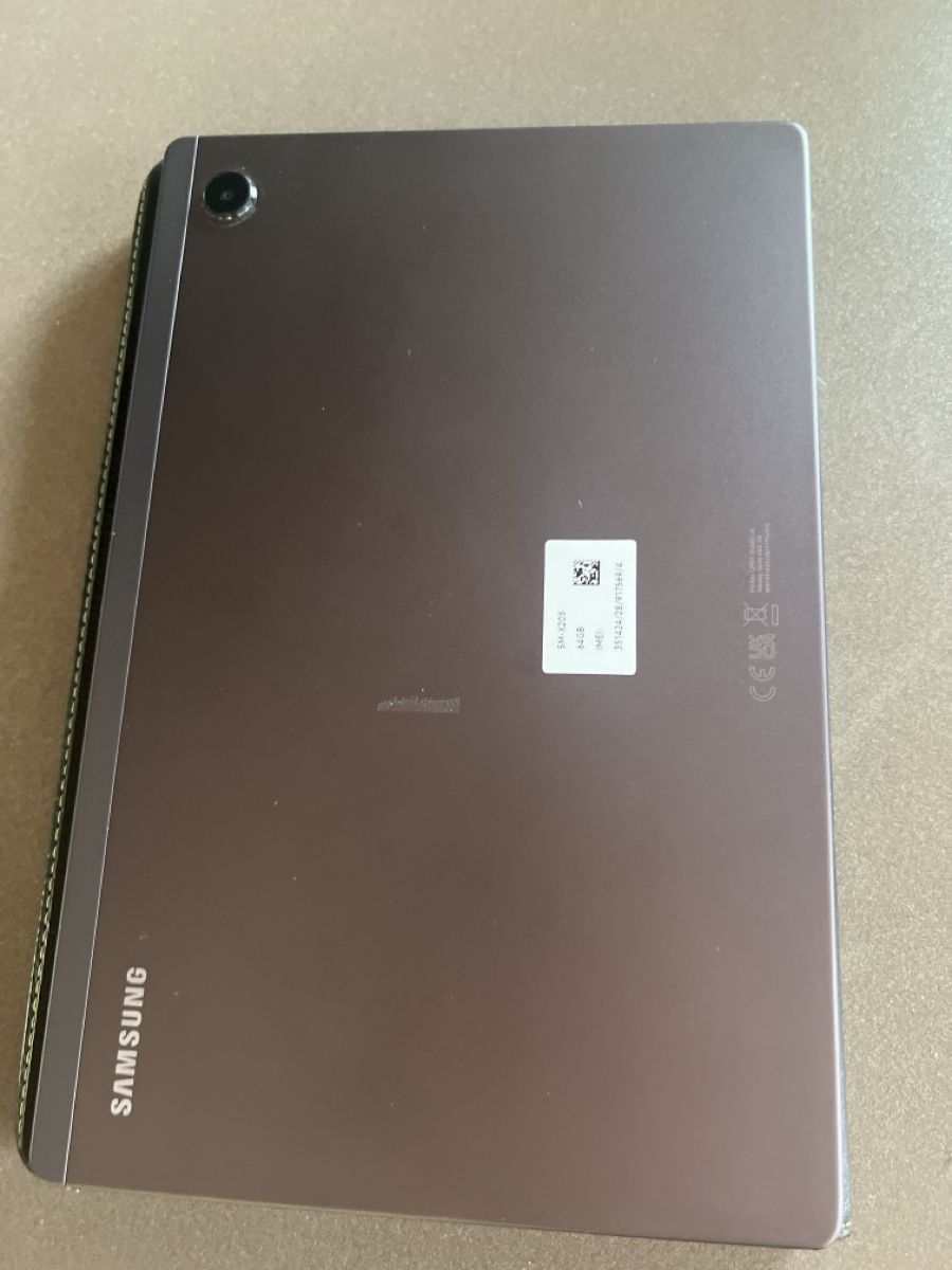 Samsung Tablet PC: Samsung Galaxy Tab A8 64GB – Usato da Frutigen venduto da Magnum_104 1