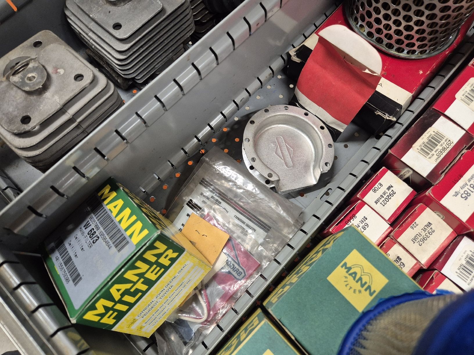 Metall- & Schlosserei Sonstiges: Posten Ersatzteile Briggs & Stratton – Defekt aus Hitzkirch von VintageForst 4