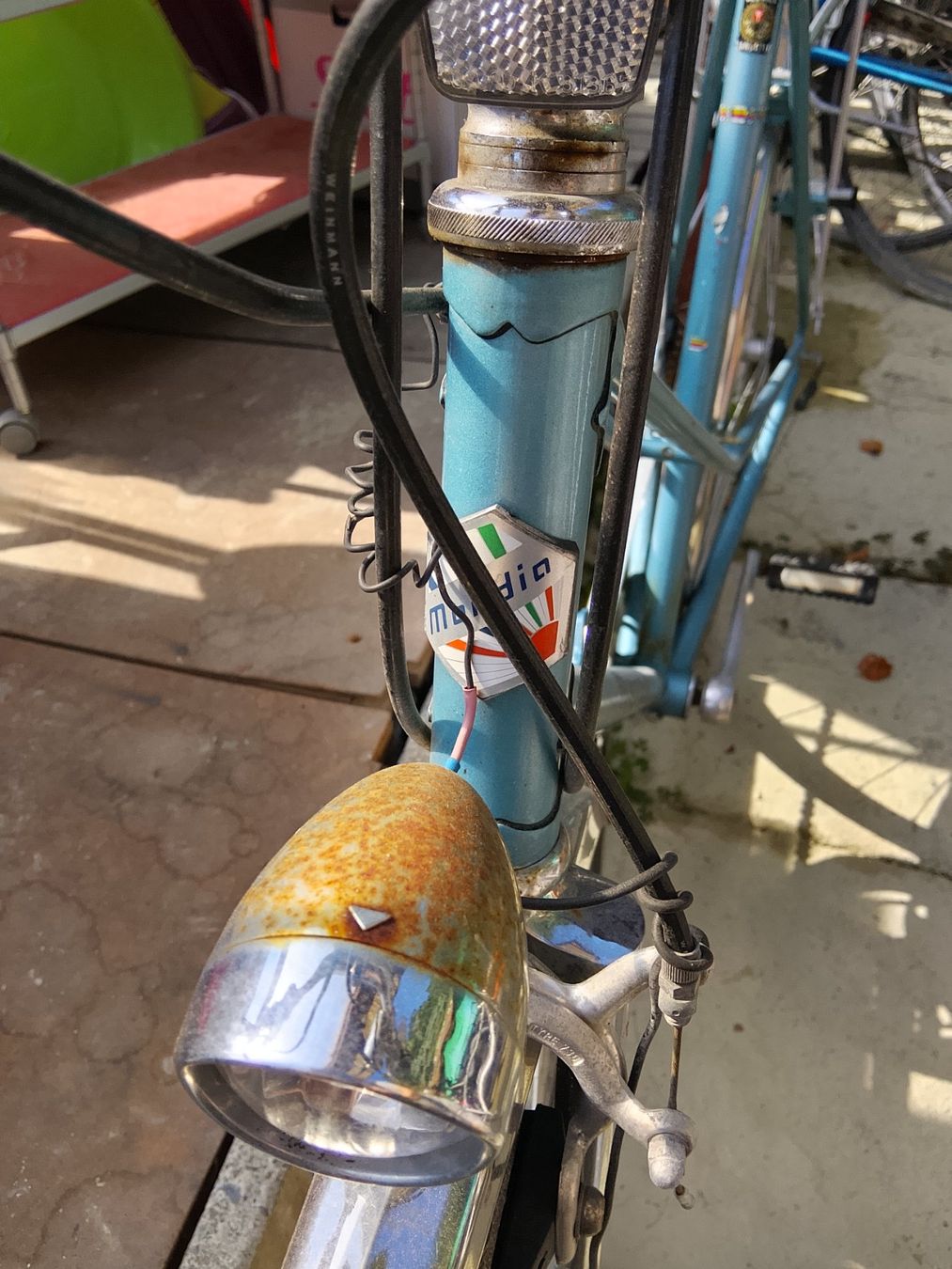 Mondia Velos: Oldimer fahrrad – Defekt aus Luzern von val_9ngc 2