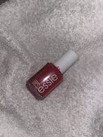 Essie Nagellack Rot Nr. 61 ca. 90% voll guter Zustand