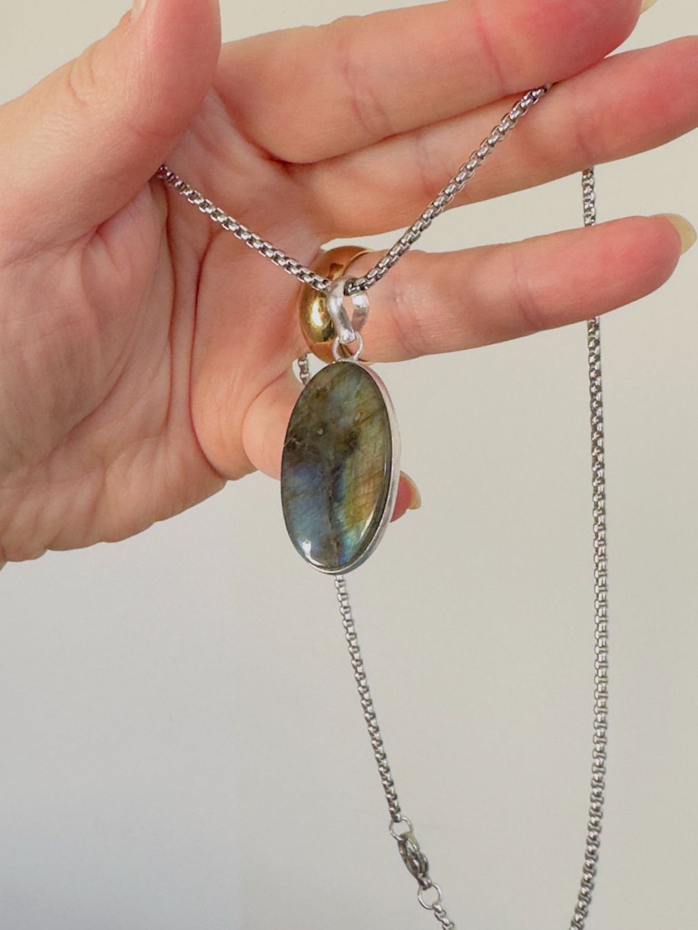 Catenine: Fashionable labradorite necklace – Nuovo e nell'imballaggio originale da Genève venduto da AGBERG 8