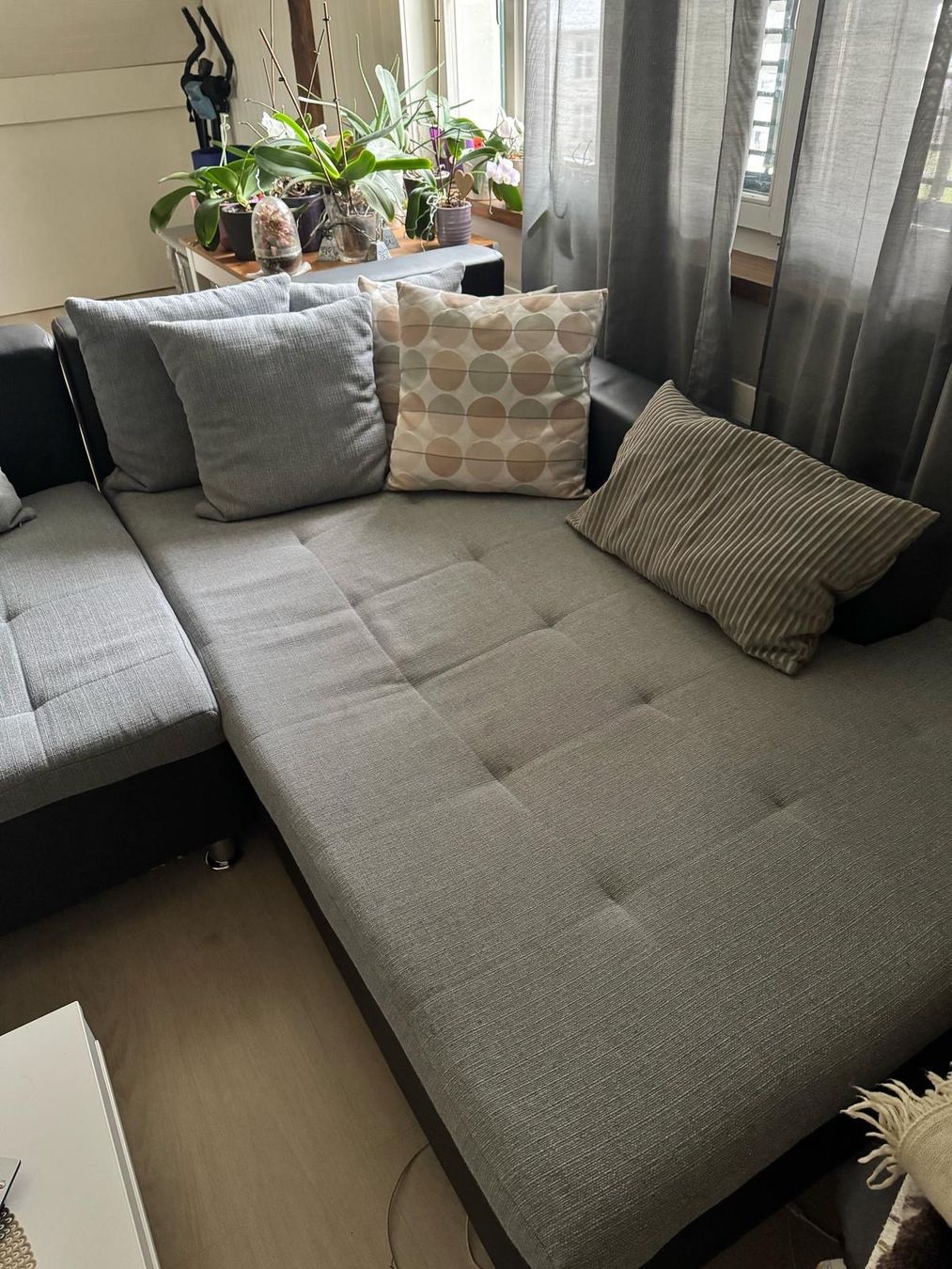 Sofas: Grosse Sofa  mit Kissen. – Gebraucht aus Gebenstorf von Kerulina 3