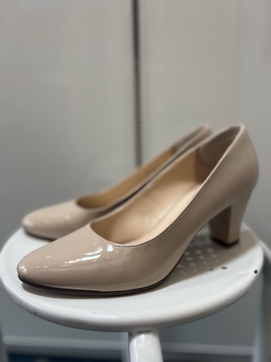 Graceland Damenschuhe: Pumps, Nude, Gr. 40 – Gebraucht aus Grindelwald von wand_24