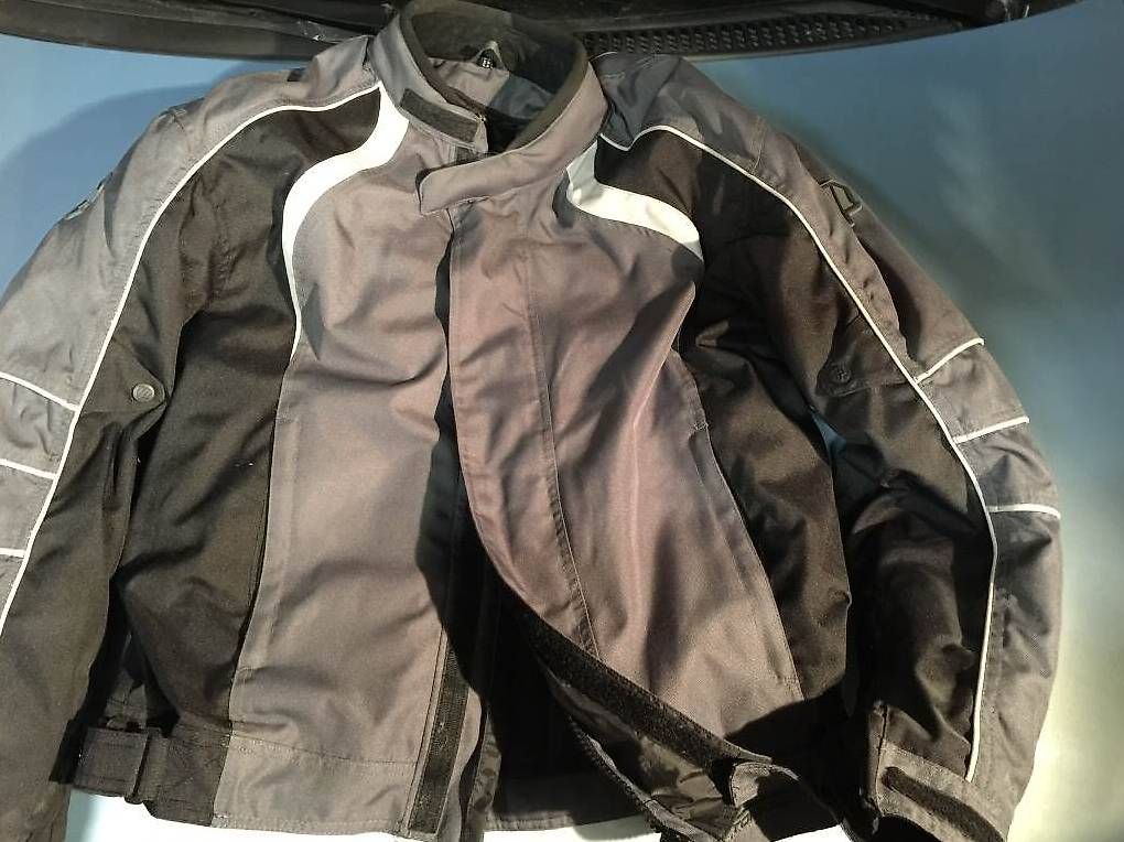 Giacche: Veste moto – Usato da le locle venduto da fajoca