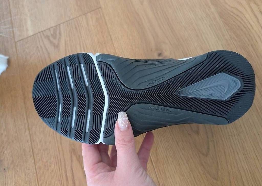 Scarpe da donna: Nike Metcon 8, Damen neu, Gr. 38 – Usato da Grub AR venduto da Sky101 1