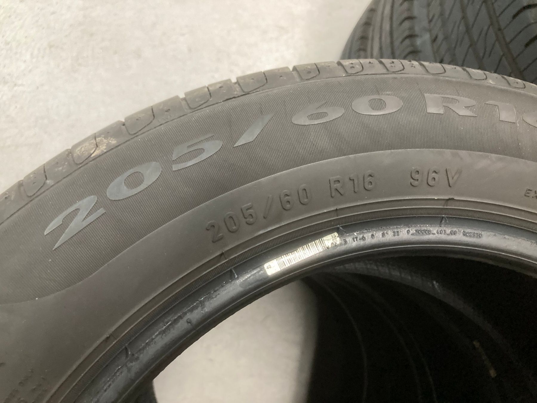 Pirelli Pneus & Kompletträder: 205/60R16 Sommerpneu Pirelli – Gebraucht aus Cham von WB2223 4