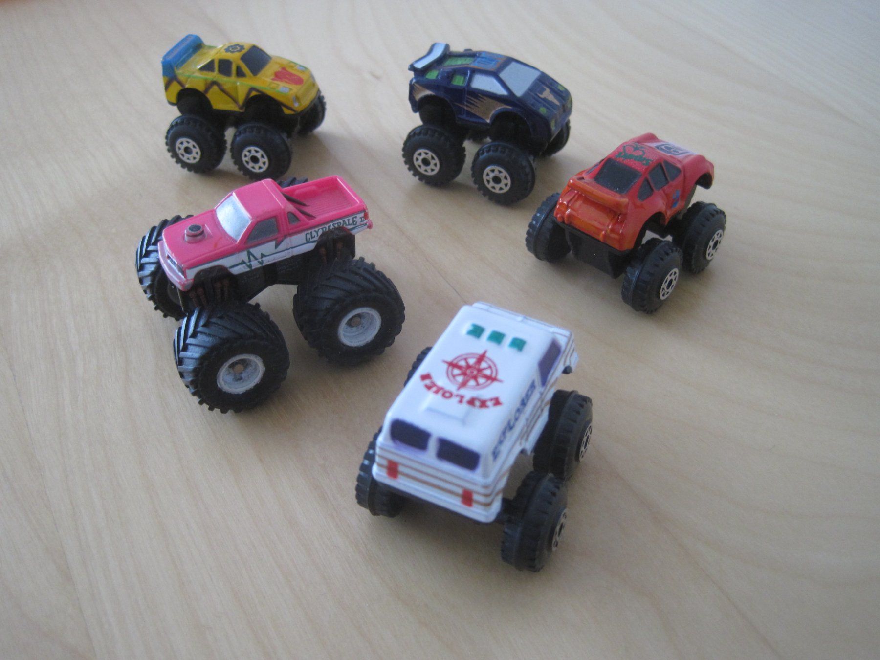 Modellautos: Offroader Autos ca 1/87 LOT – Gebraucht aus Gossau SG von Noryflory 1