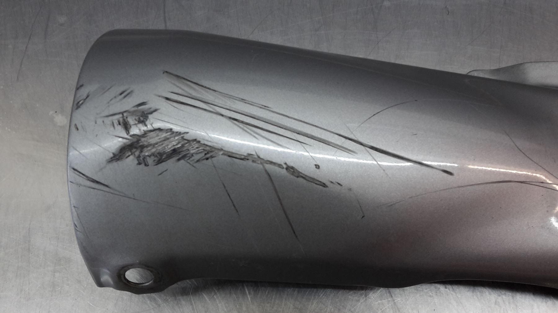 Verkleidungen & Rahmen: Honda CBR1000F Ersatzteile – Gebraucht aus Bremgarten AG von AGB11 4