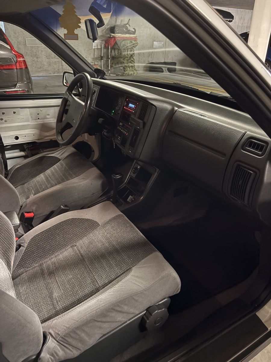 Volvo Automobili: Volvo 460 2.0 GLE  – Usato da Luzern venduto da alm_w86n 4